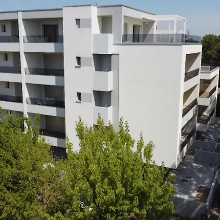 Bright Beachside With Two Terraces Apartment Bibione